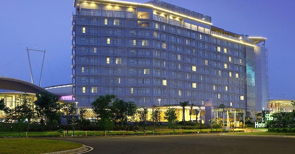 Hotel Santika Premiere Ice - Bsd City Serpong Esterno foto